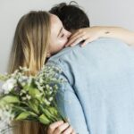 The Impact of Technology on Modern Dating: Pros and Cons